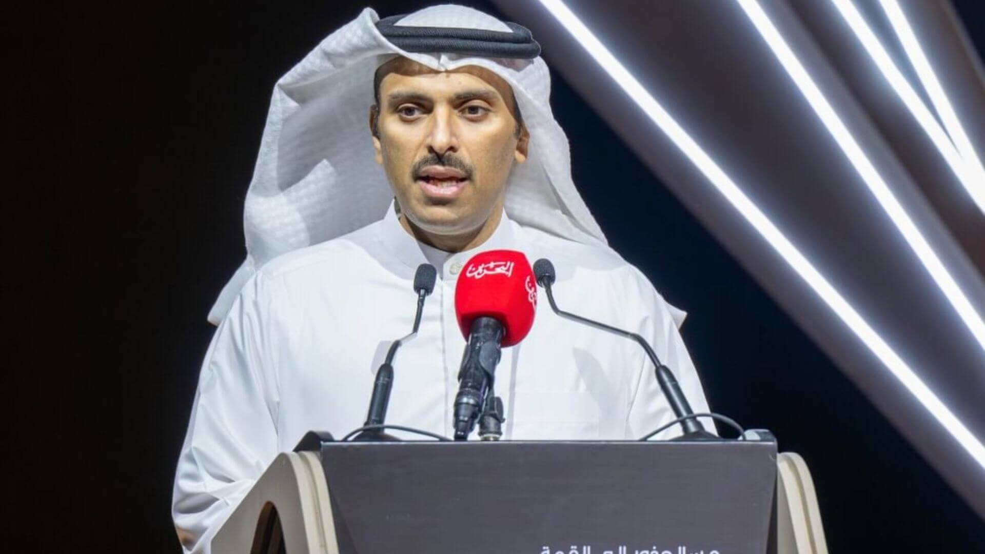 Information Minister attends Roots Summit